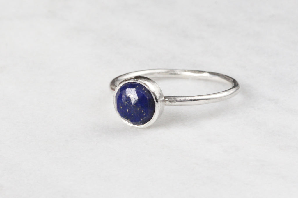 Gemstone Ring - Bezel Set 7 mm Lapis Lazuli